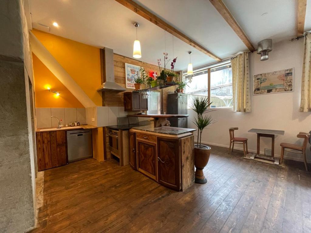 Le Refuge De Chaparon Apartman Lathuile Kültér fotó